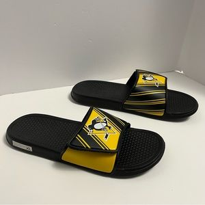 NHL Pittsburg Penguins Slides NWOT men’s size XL or 13-14 flip flops shoes